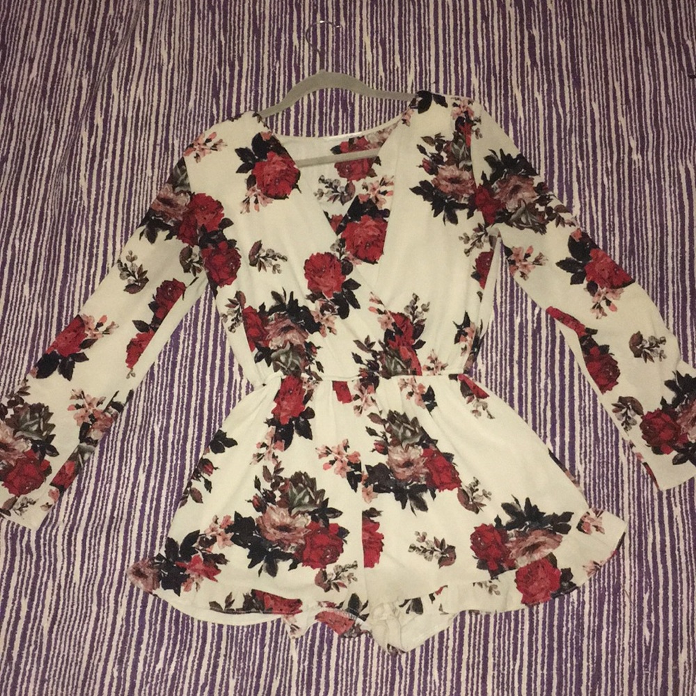 Floral Romper - Picture 3 of 7